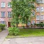Maya's 37 - Piwna Апартаменты