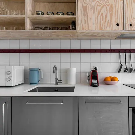 Maya's Flats & 37 - Piwna *