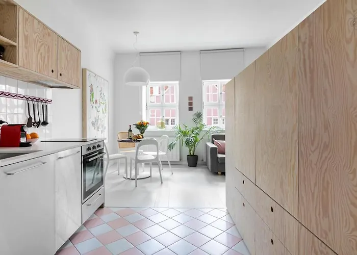 Maya's Flats & 37 - Piwna Apartamento